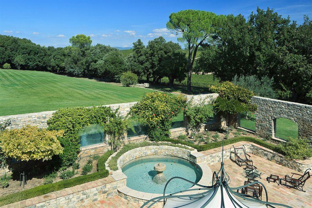 Chateau Les Crostes Lorgues Exterior photo