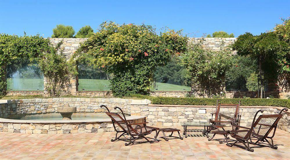 Chateau Les Crostes Lorgues Exterior photo